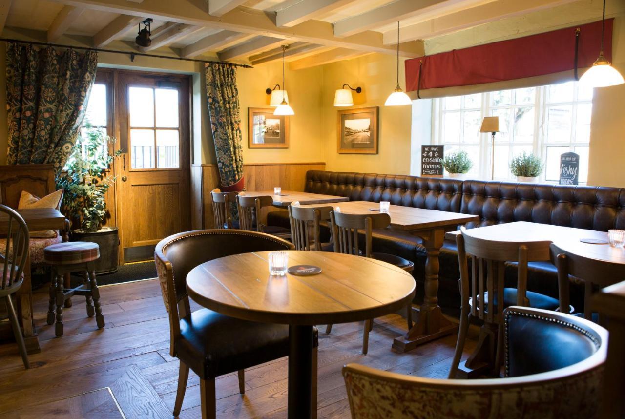 Red Lion Inn Little Budworth Buitenkant foto