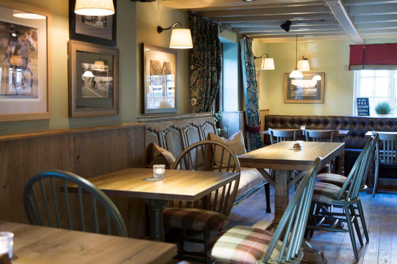 Red Lion Inn Little Budworth Buitenkant foto