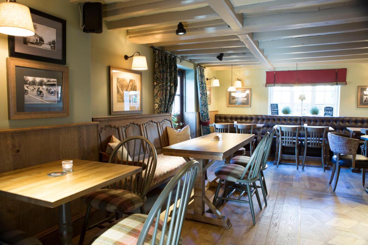 Red Lion Inn Little Budworth Buitenkant foto