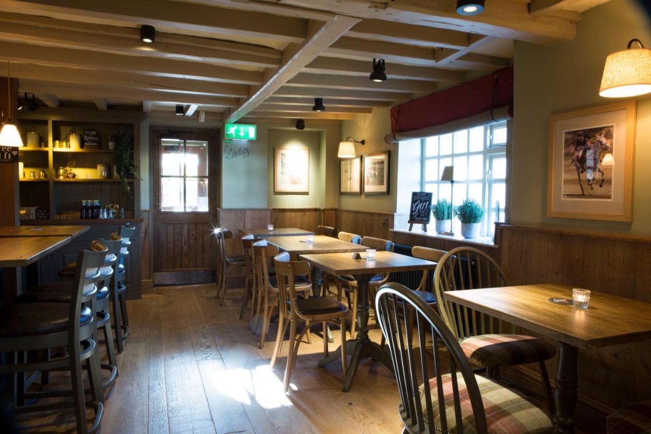 Red Lion Inn Little Budworth Buitenkant foto